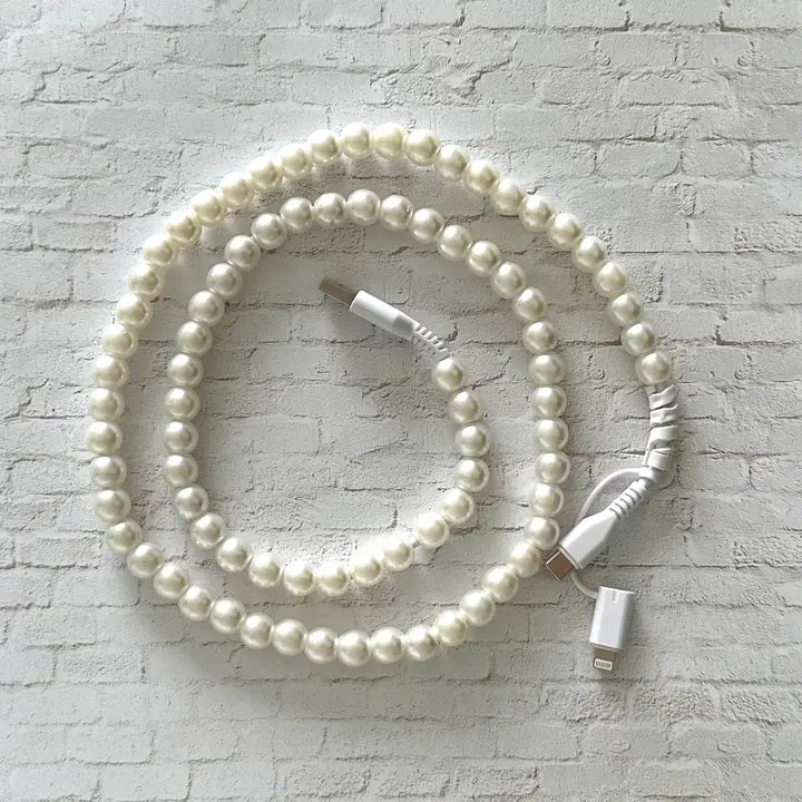 Pretty with Pearls 2 in 1 Cell Phone Charger